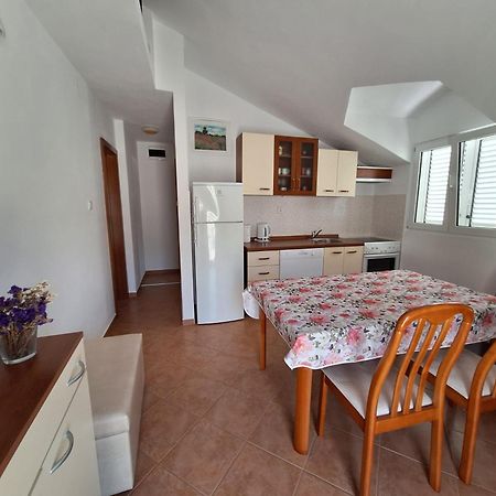 Apartment Zalo Donje Selo na Šolti Dış mekan fotoğraf