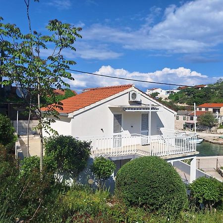 Apartment Zalo Donje Selo na Šolti Dış mekan fotoğraf