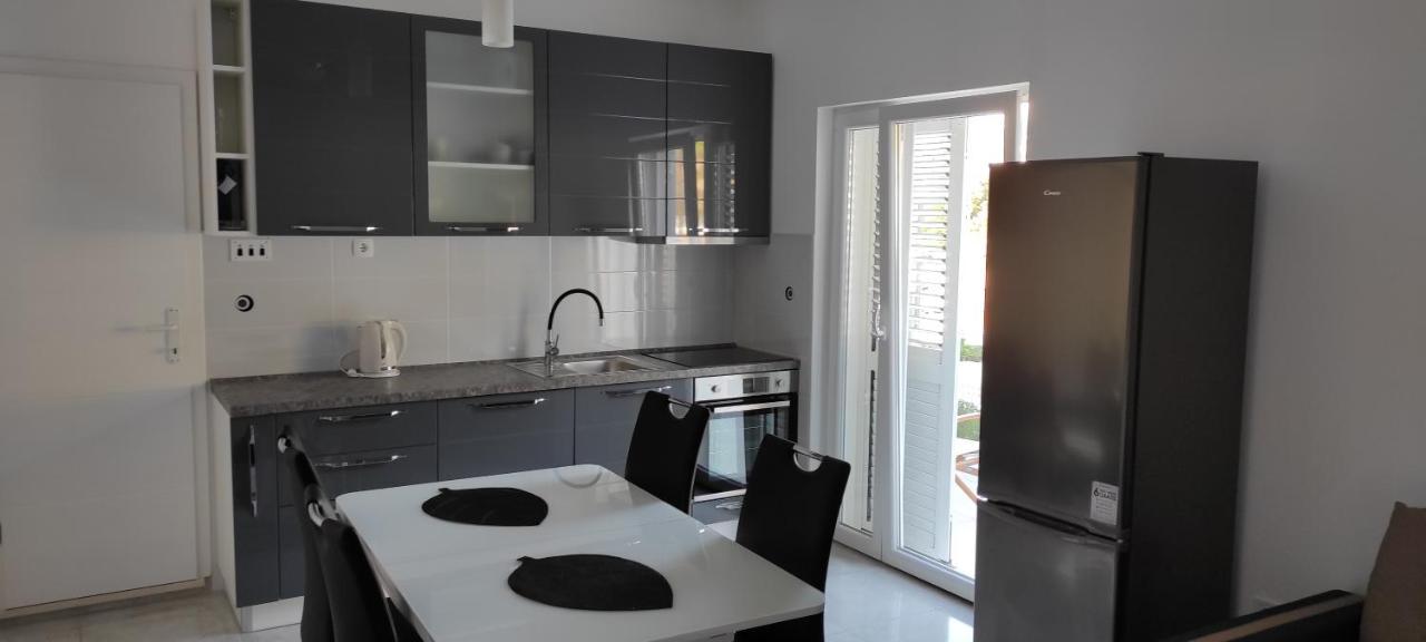 Apartment Zalo Donje Selo na Šolti Dış mekan fotoğraf