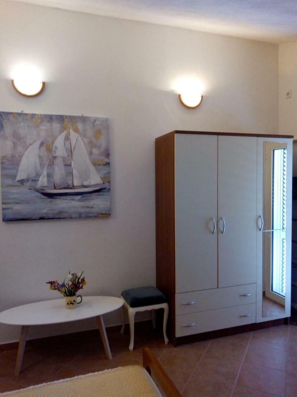 Apartment Zalo Donje Selo na Šolti Dış mekan fotoğraf