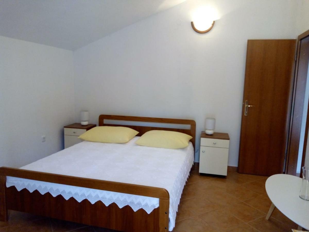 Apartment Zalo Donje Selo na Šolti Dış mekan fotoğraf